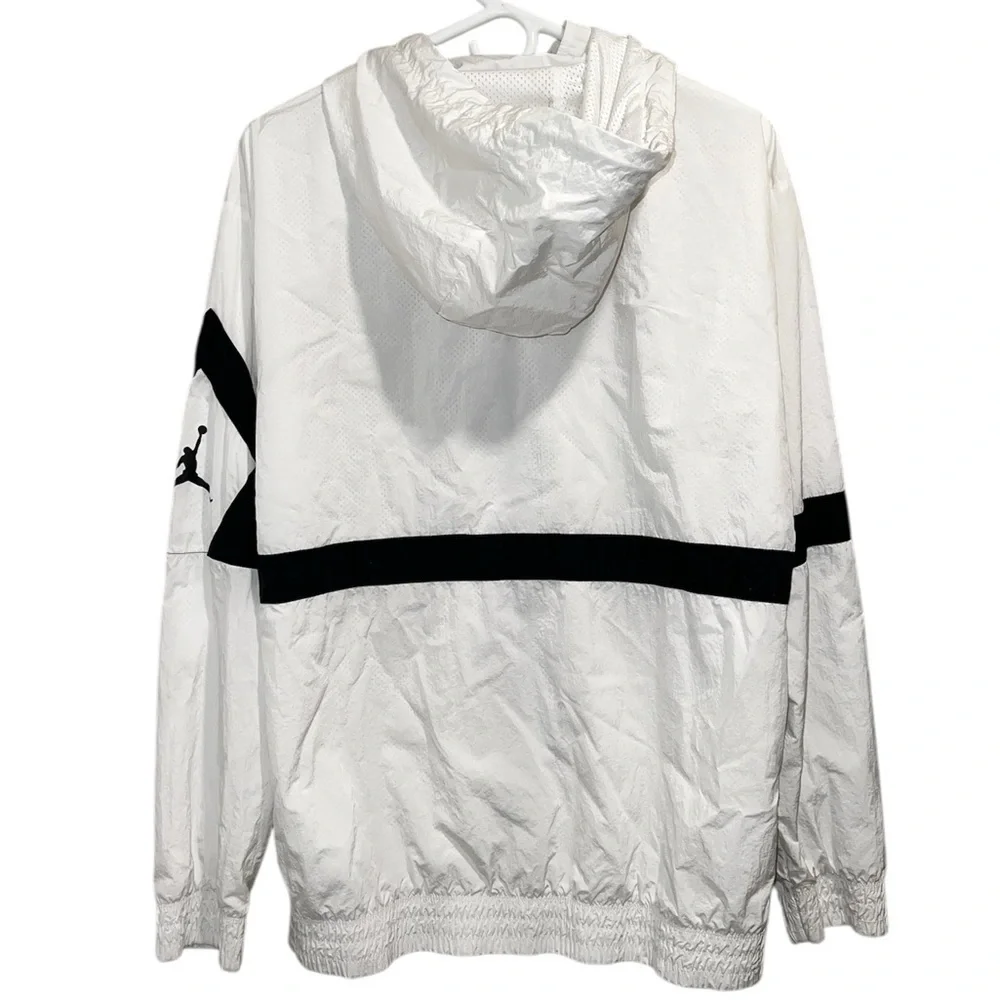 Jordan Brand Mesh-Lined Windbreaker Jacket - White/Black - medium size .
